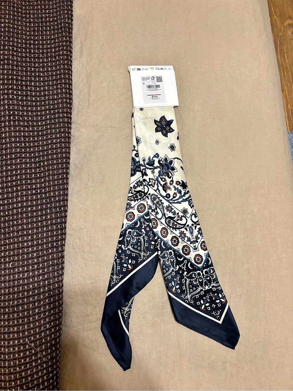 Zara Paisley Scarf in Blue & Cream
